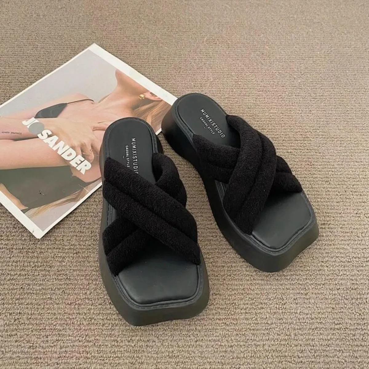 2022 nuovo design sensazione di nicchia fascia incrociata pan di Spagna sandali da spiaggia con fondo spesso abbigliamento estiv
