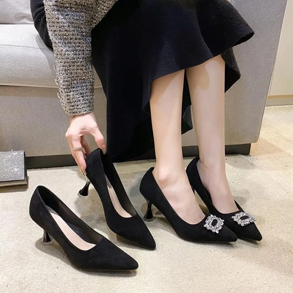 2024 nuove scarpe alla moda di grandi dimensioni comode scarpe con tacco alto scarpe a punta con bocca superficiale pompe tacco