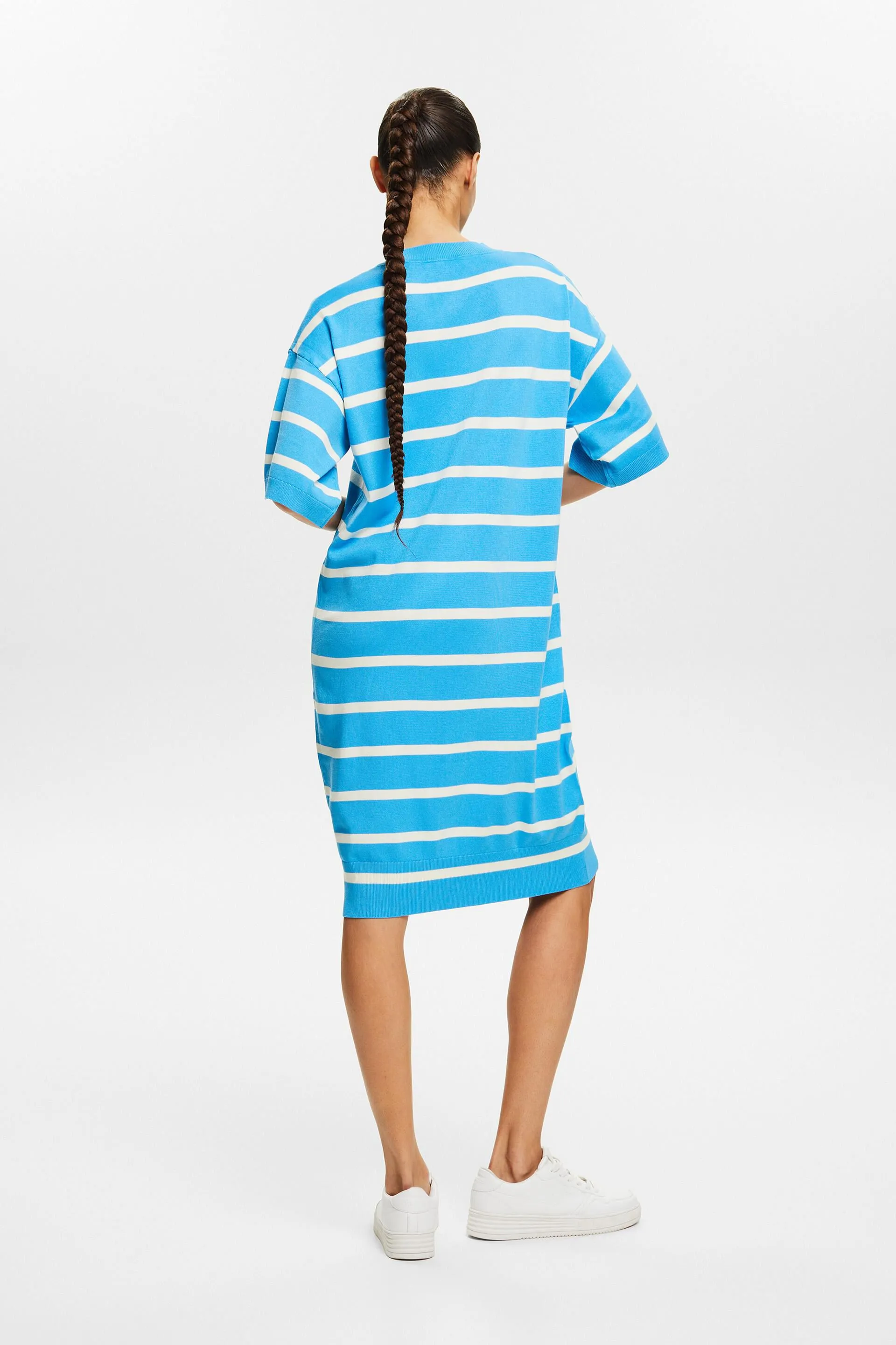 Abito oversize in maglia a righe