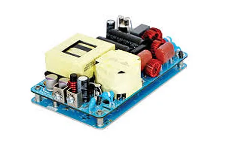 Alimentatore switching EOS MWLC550-1012, 150W, ingresso 390 V dc, 90 → 264 V ac, uscita 12V cc, 9.17A