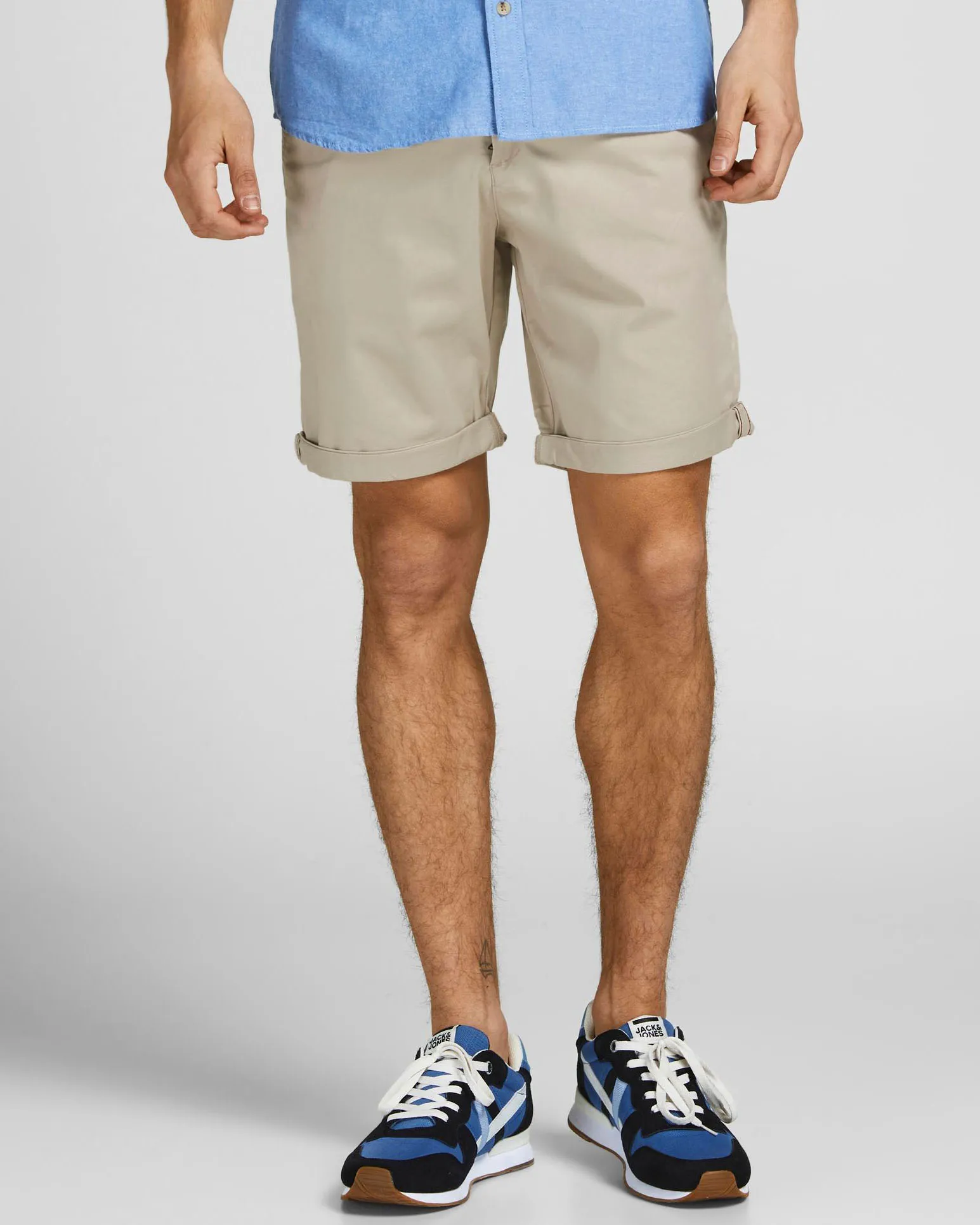 Bermuda chino beige in gabardina di cotone stretch