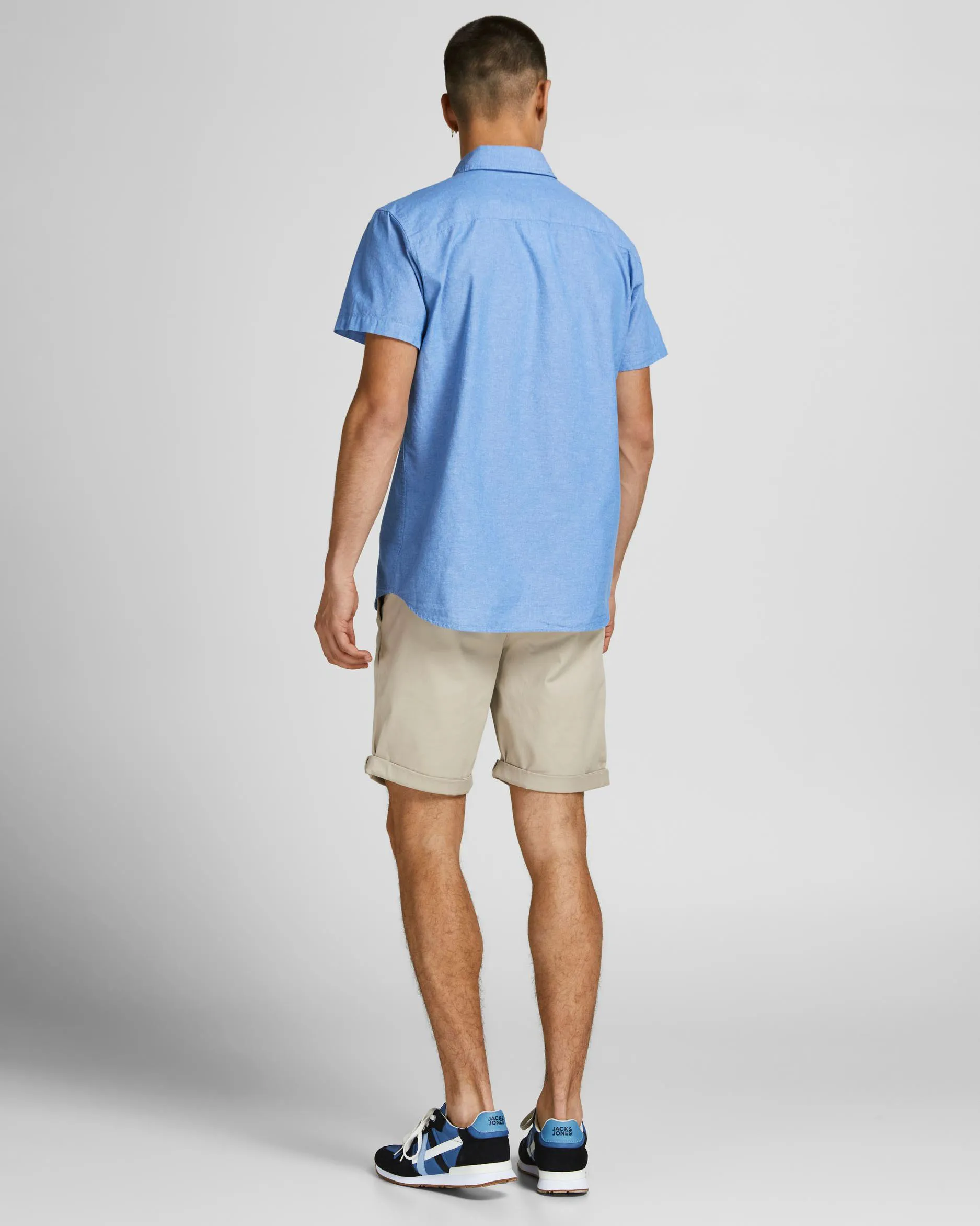 Bermuda chino beige in gabardina di cotone stretch