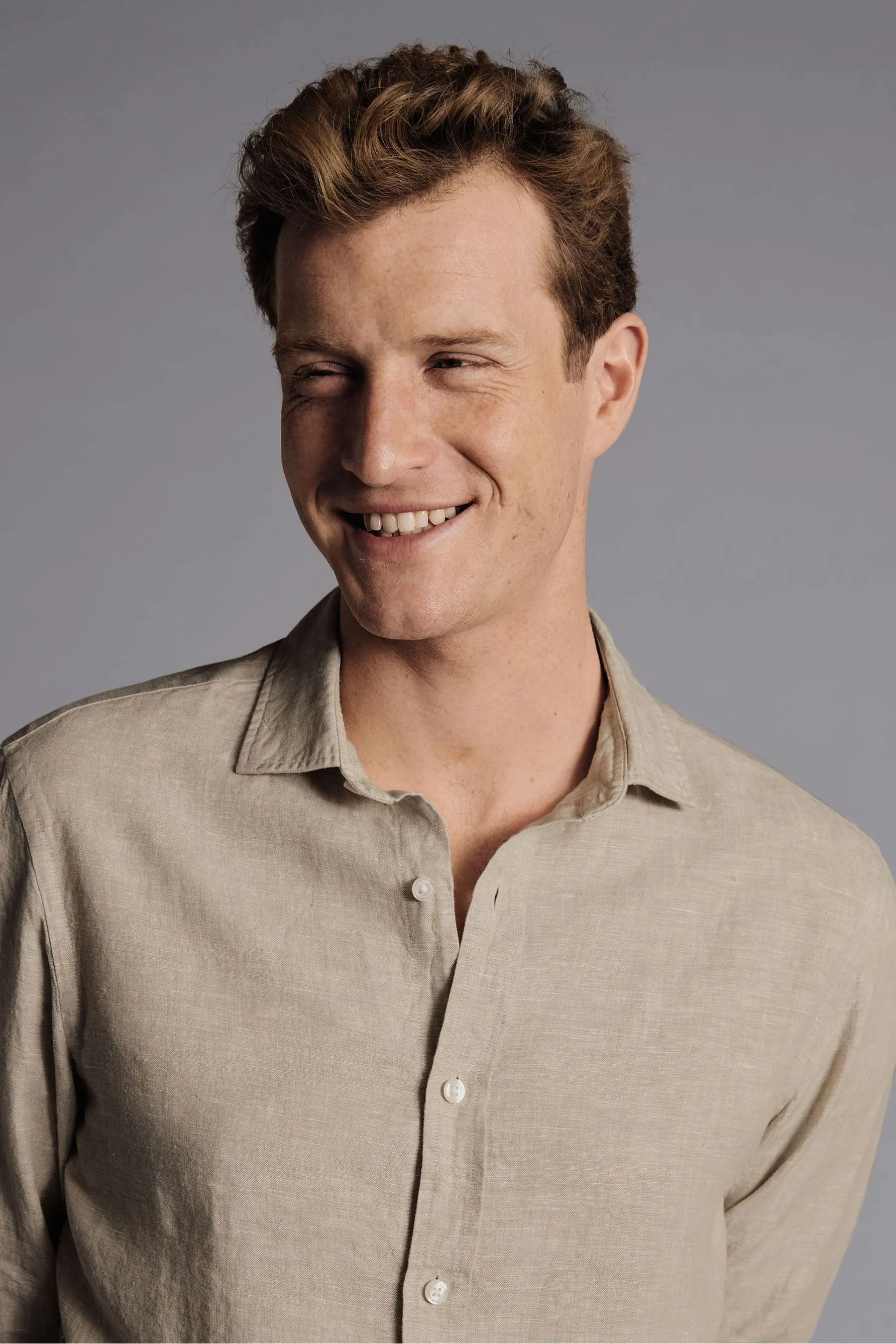 Charles Tyrwhitt - Camicia ripiegabile con logo impermeabile