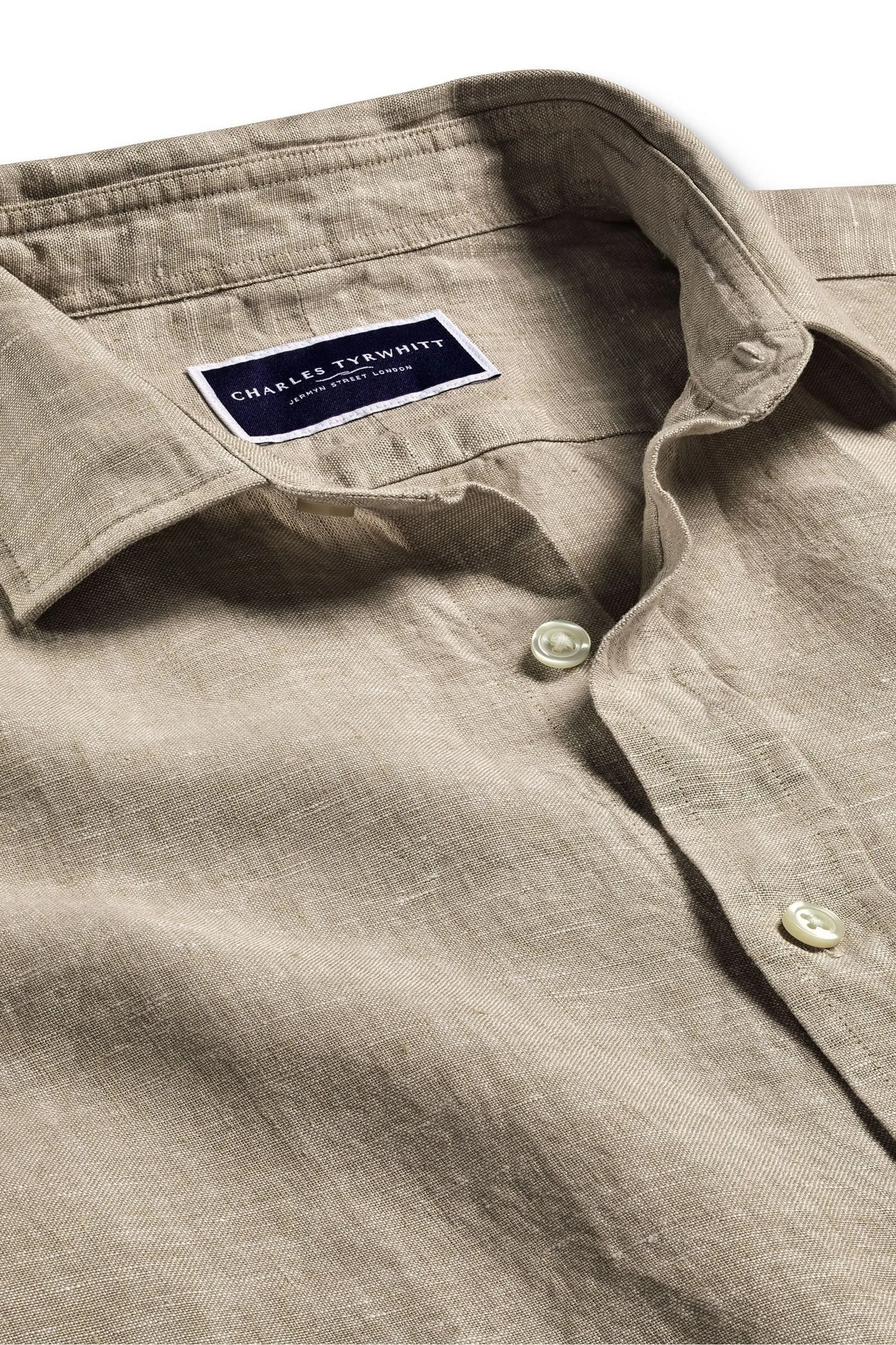 Charles Tyrwhitt - Camicia ripiegabile con logo impermeabile