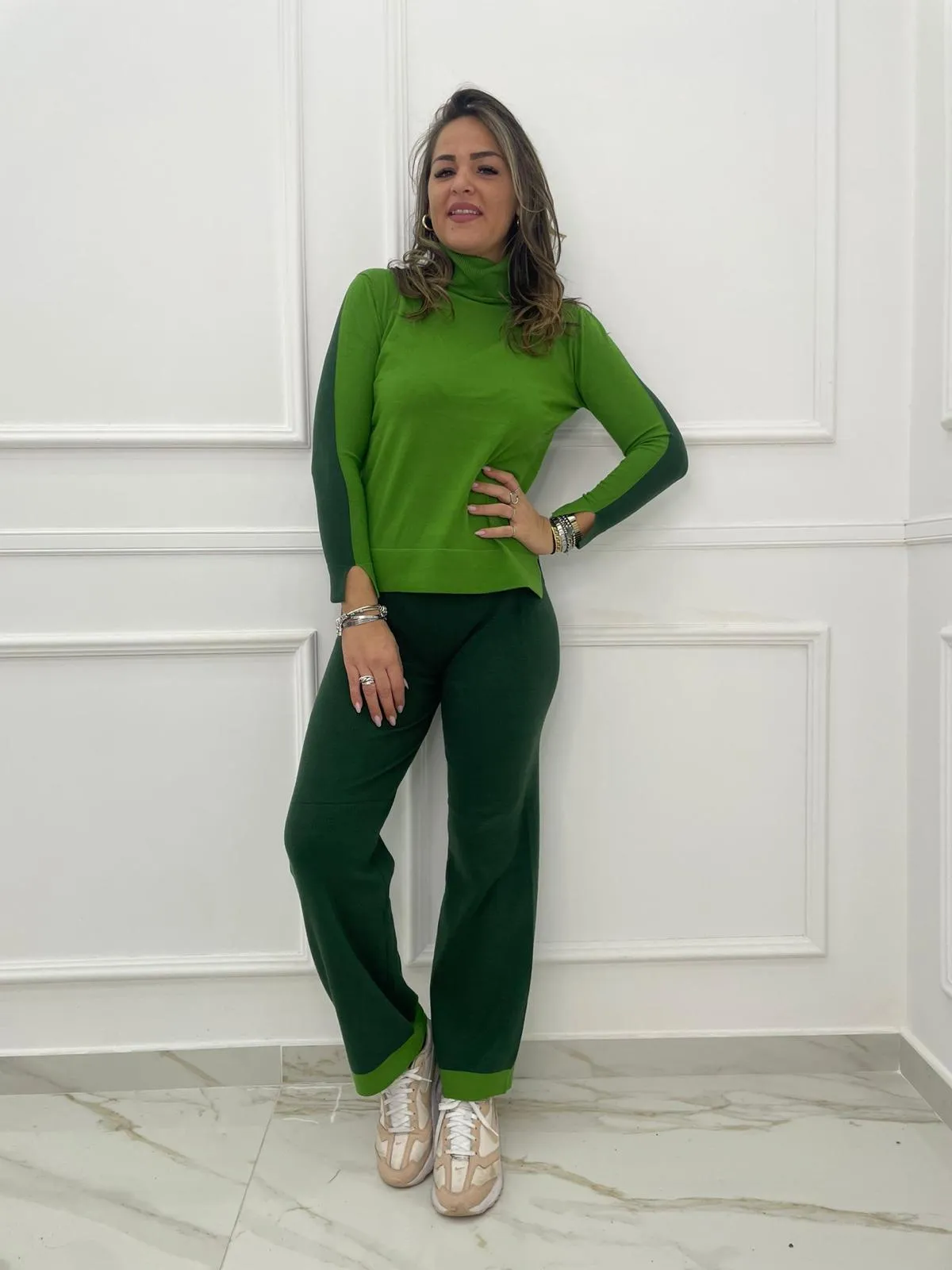 Coordinato 2 pezzi bicolore con maglia collo alto