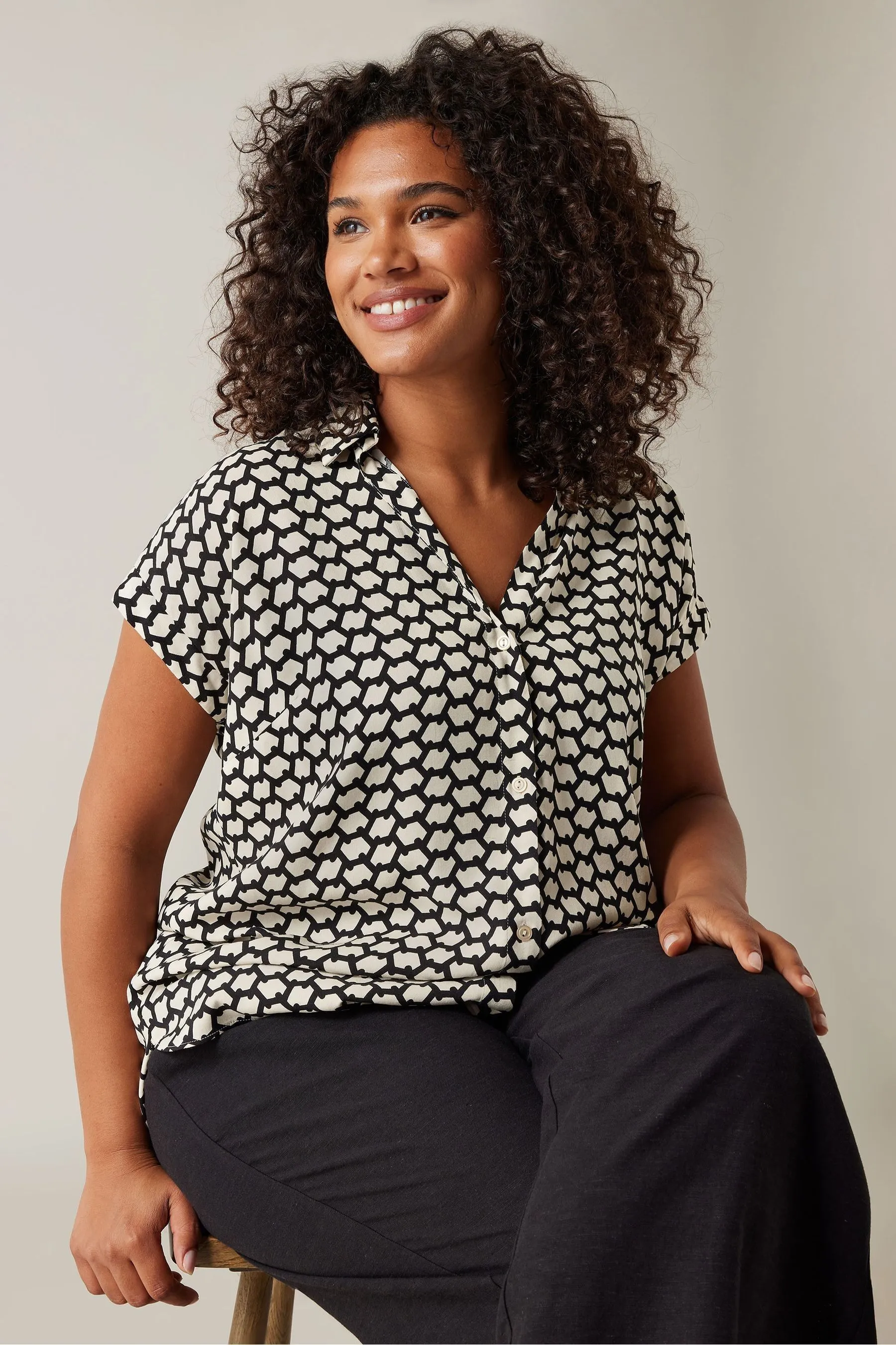 Evans Curve Zig Zag Print Blouse    