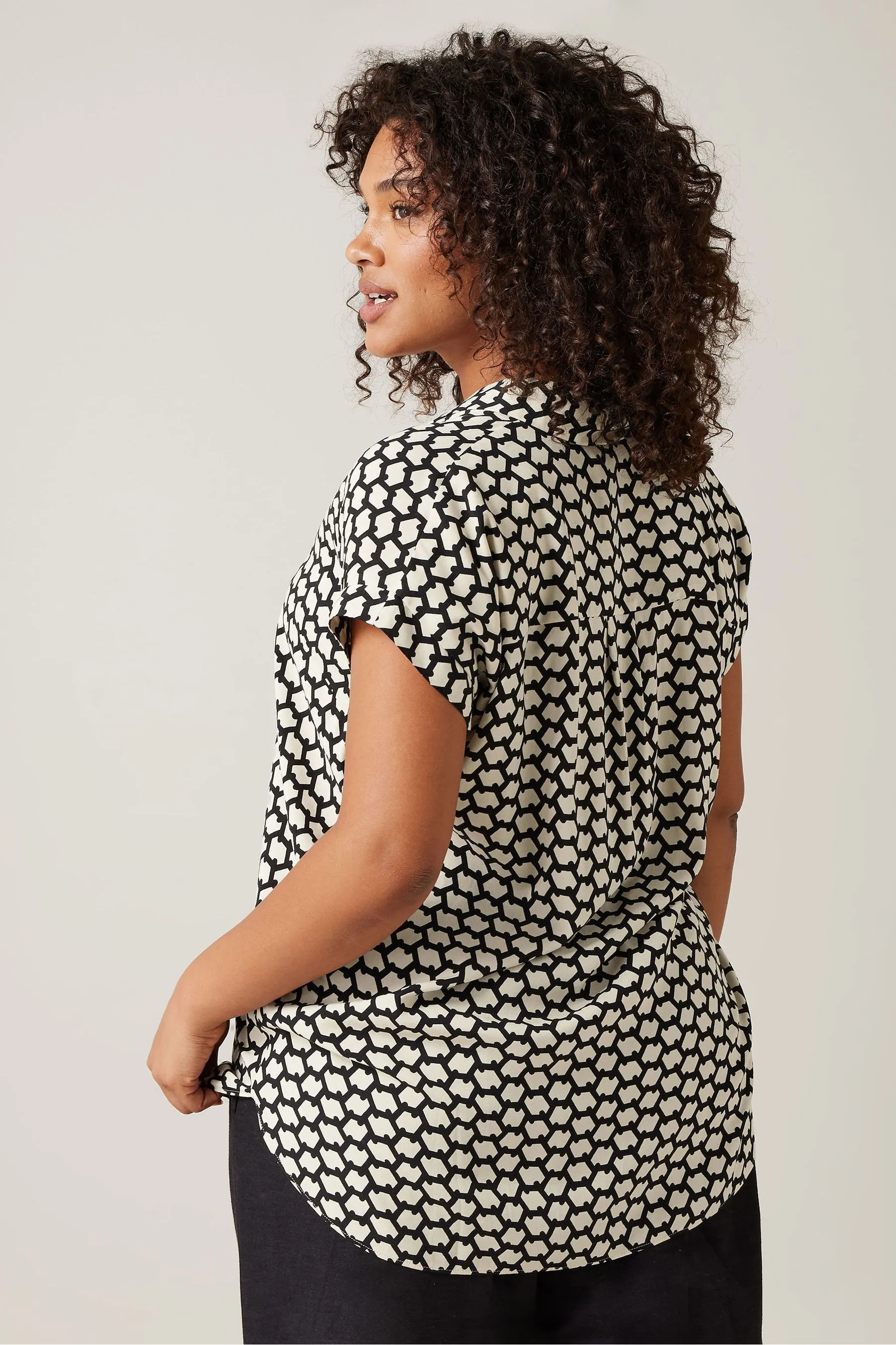 Evans Curve Zig Zag Print Blouse    