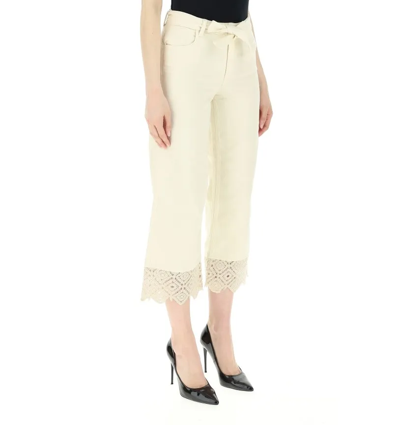 Jeans con pizzo