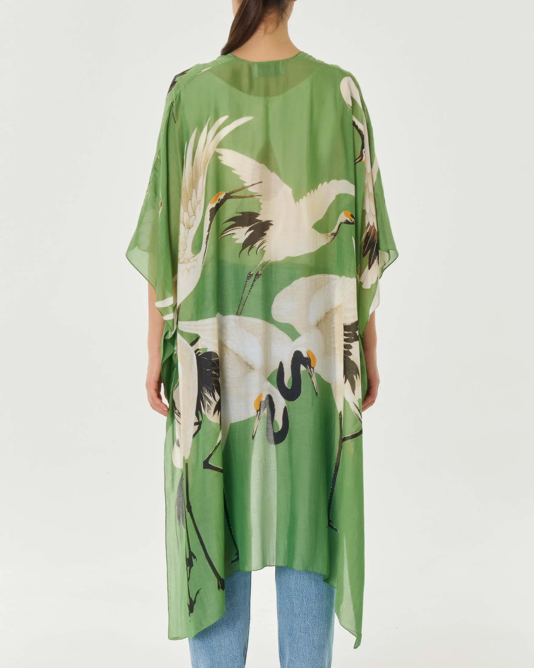 Kimono lungo verde a fantasia cicogne in cupro e modal con maniche a tre quarti e spacchi laterali