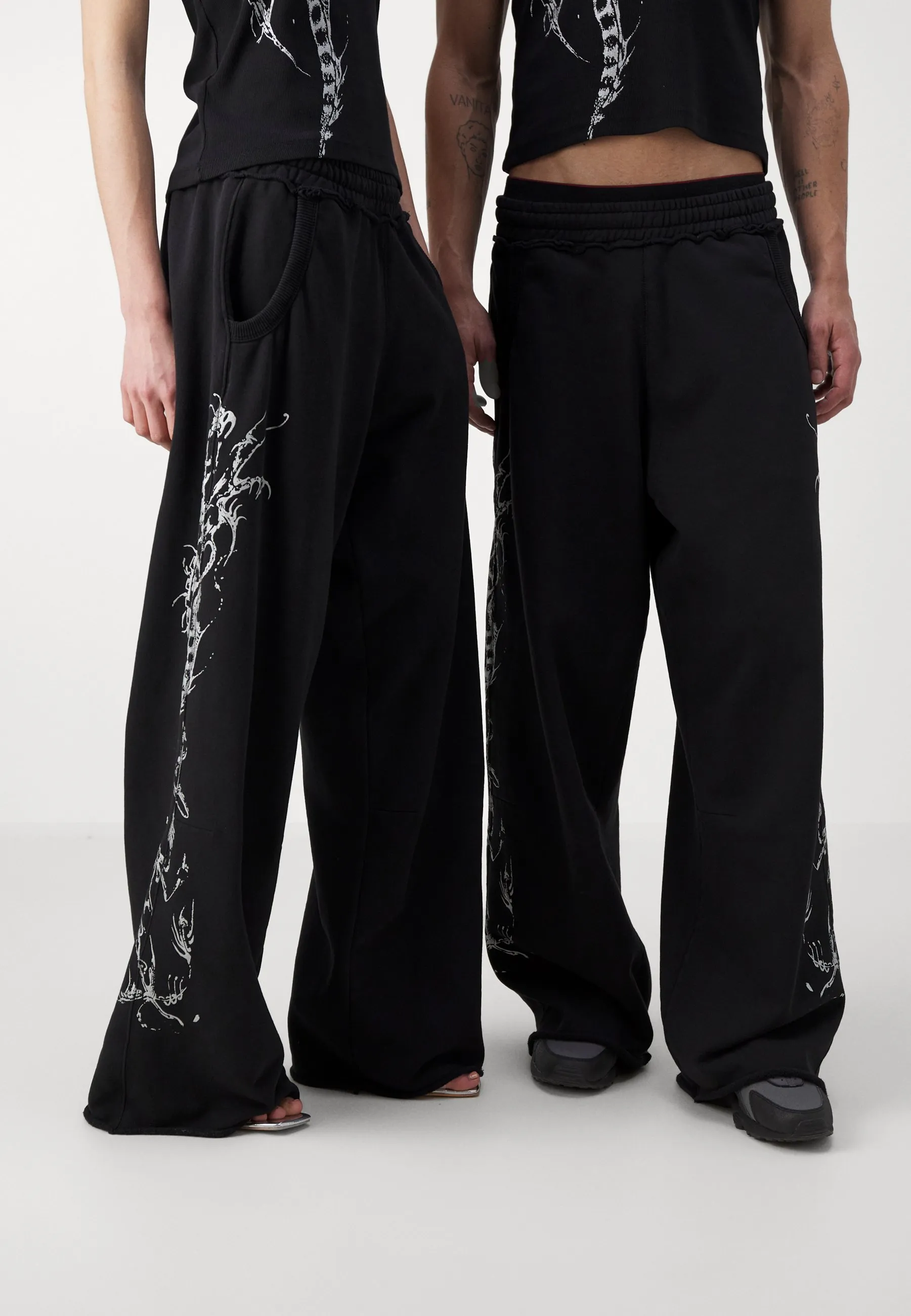 LAZY WILLY MONSTER JOGGER UNISEX - Pantaloni sportivi