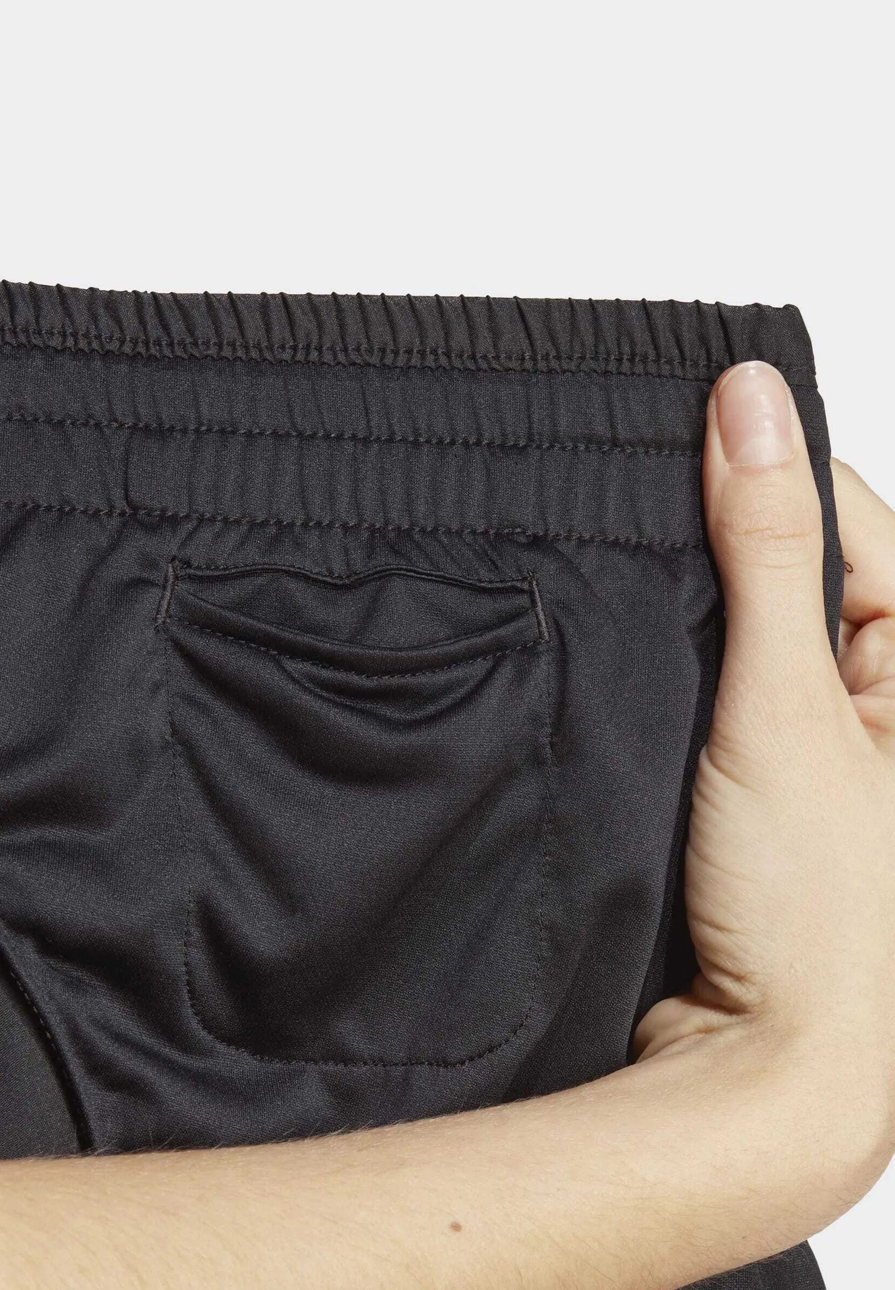 M20  - Pantaloncini sportivi