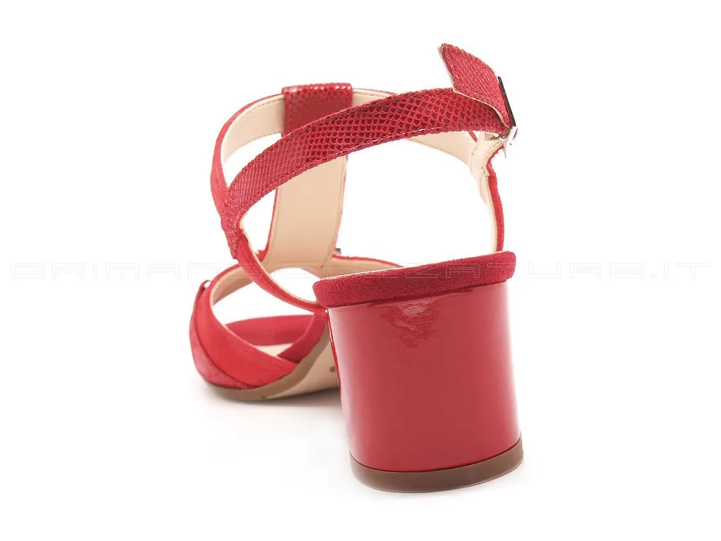 Melluso sandali con accessorio