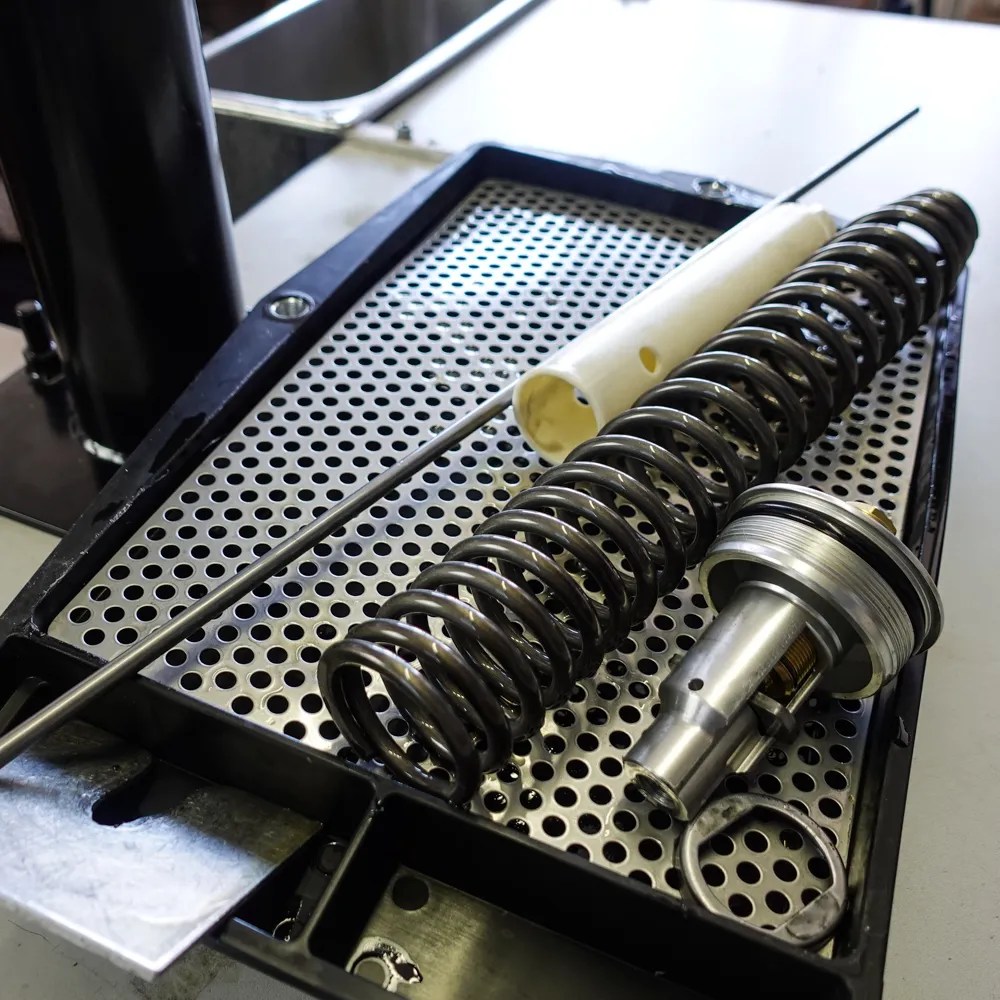 Morsa a perno girevole per forcelle Motion Pro 