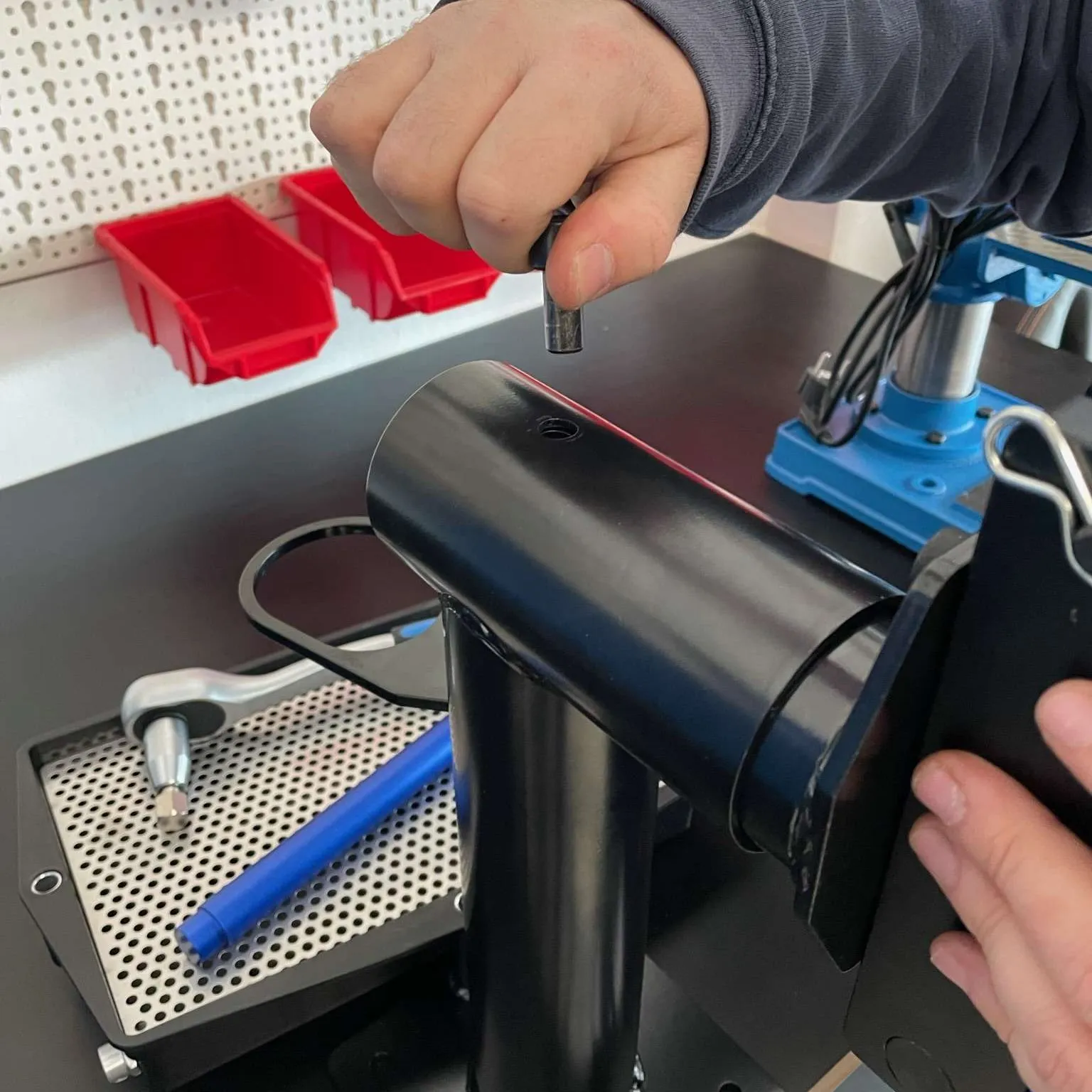Morsa a perno girevole per forcelle Motion Pro 