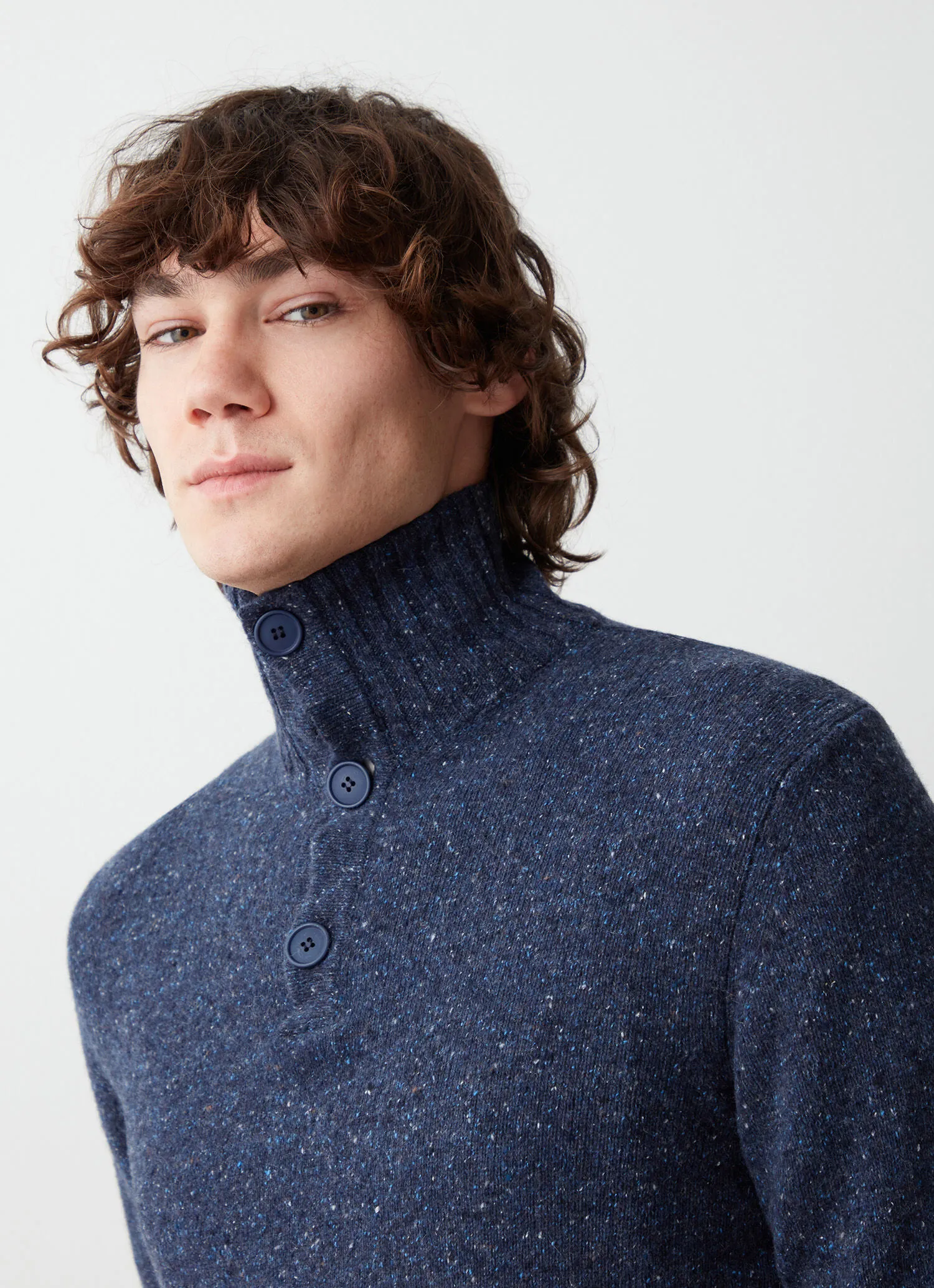 Multi-coloured pullover with buttons