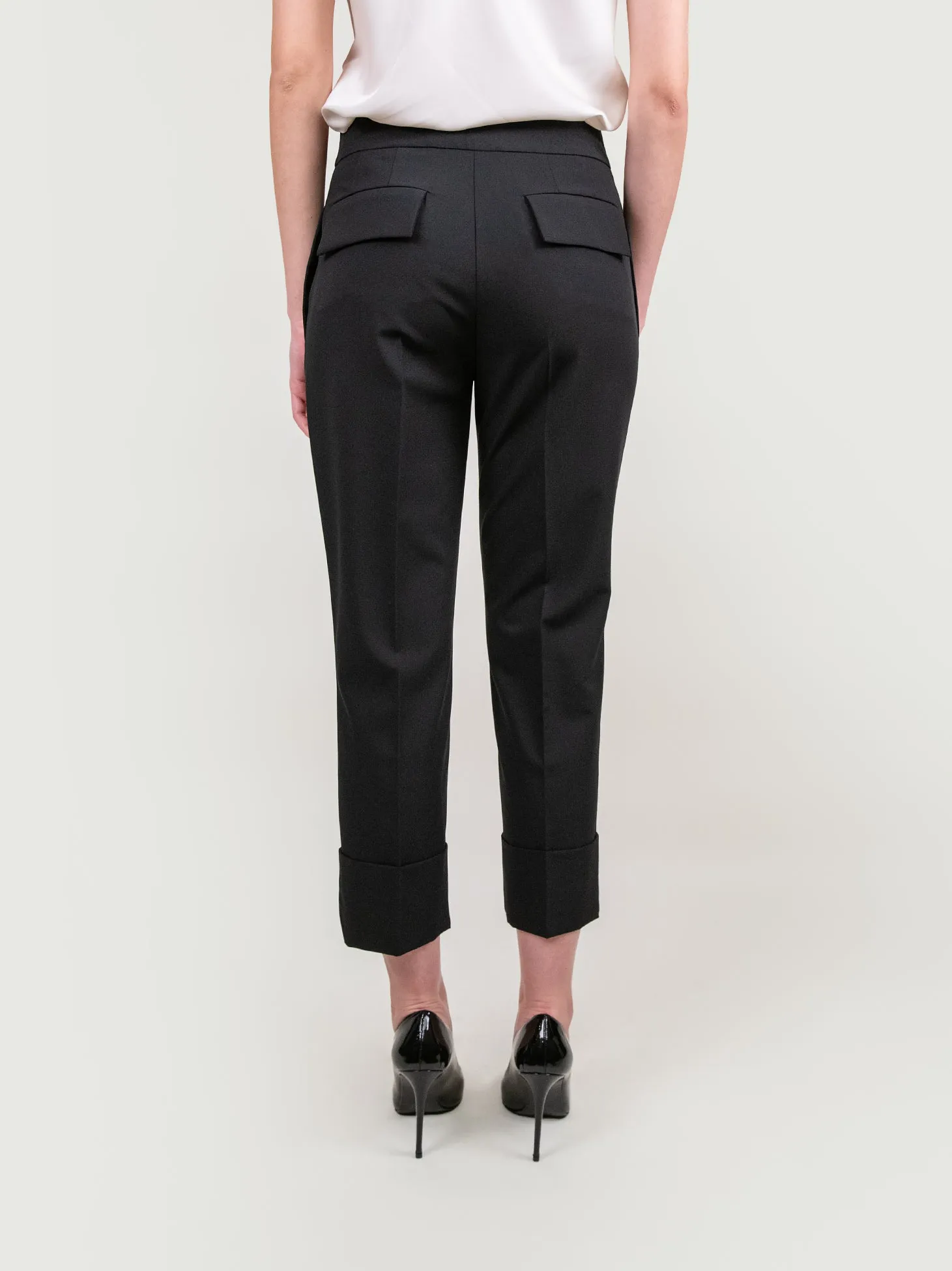 PANTALONE CON MAXI RISVOLTO IN TESSUTO NERO