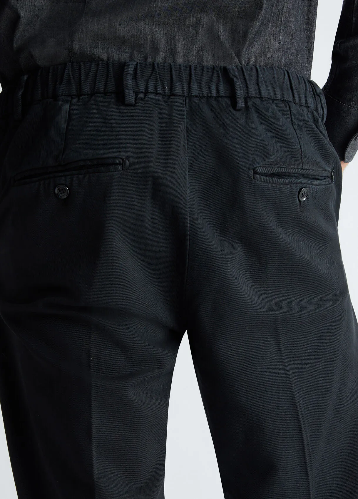Pantaloni slim fit