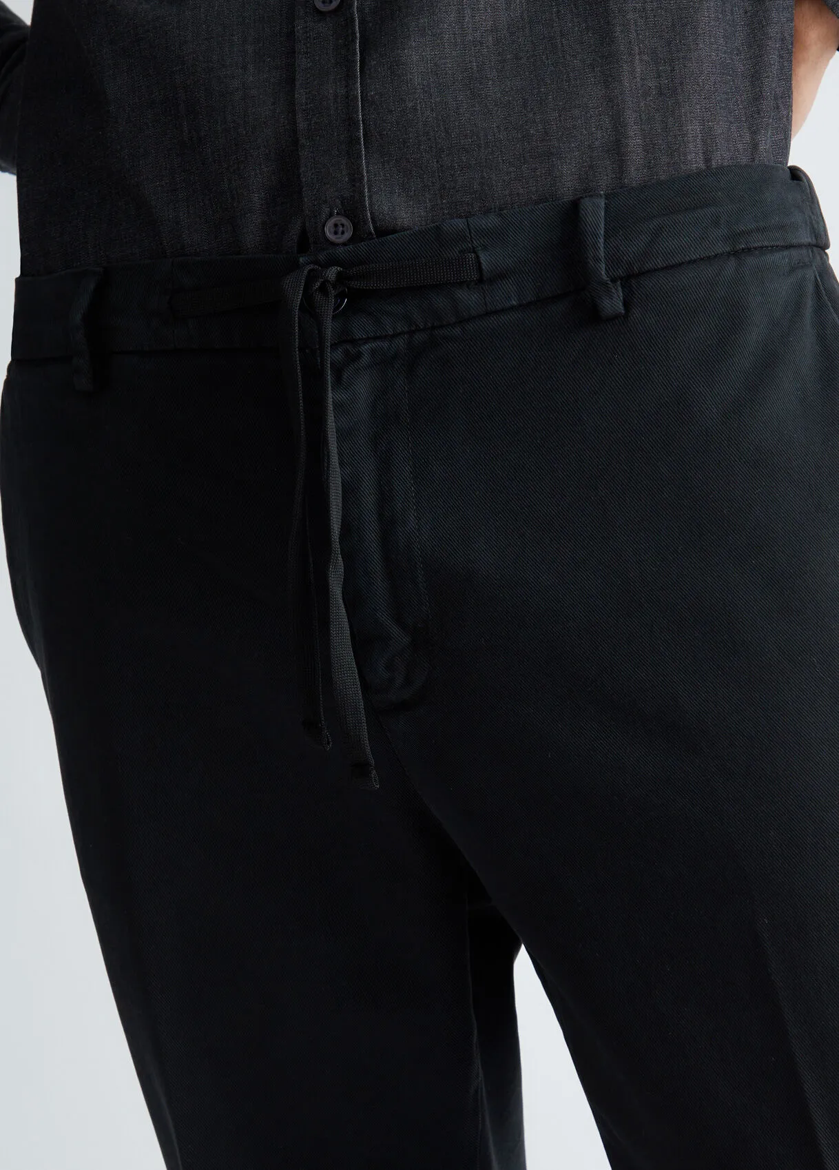 Pantaloni slim fit