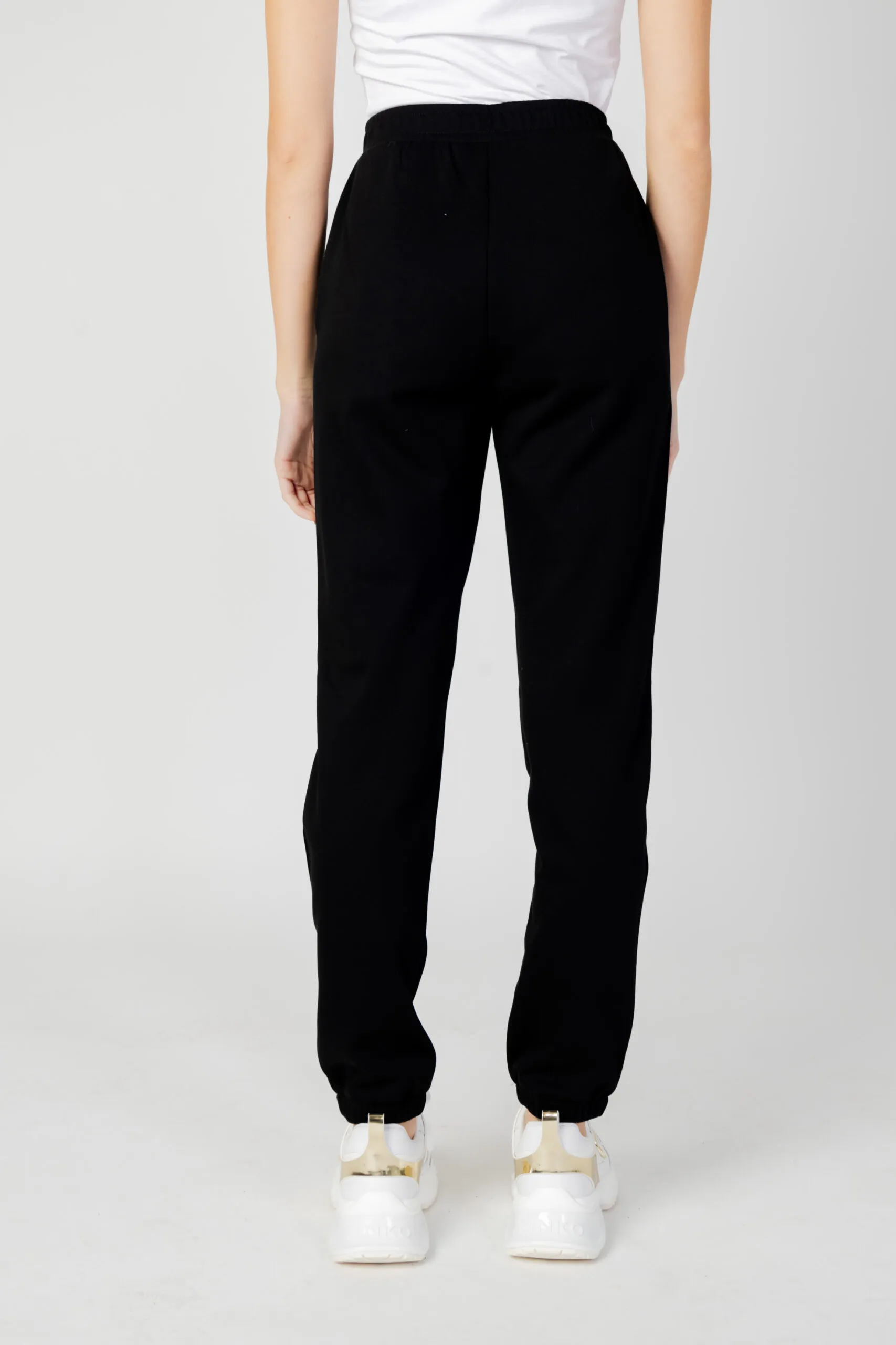 Pantaloni sportivi Guess Active ALLYCIA CUFF LONG Nero