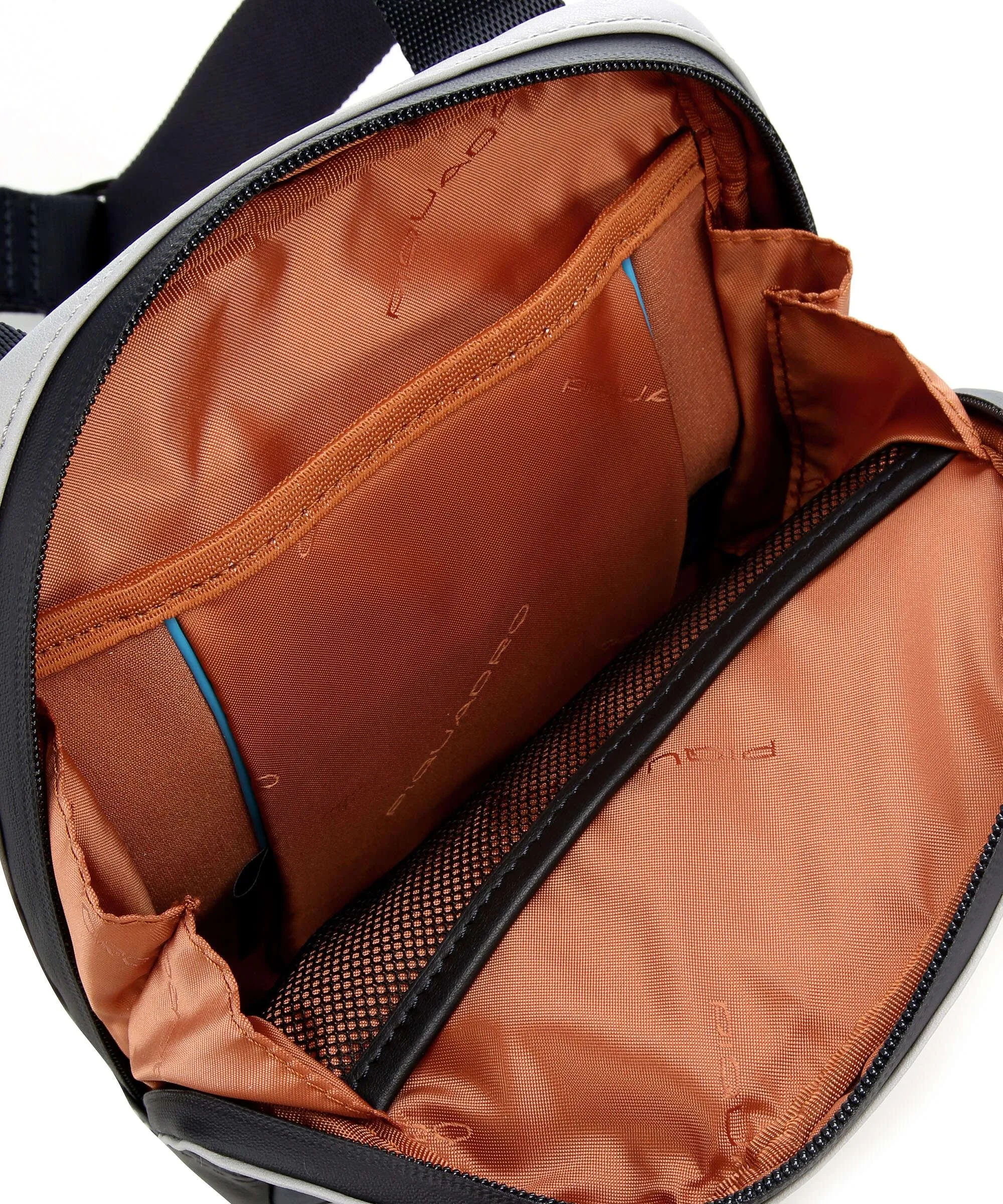  Piquadro Urban Borsa a tracolla pelle di vacchetta finemente grana blu scuro  