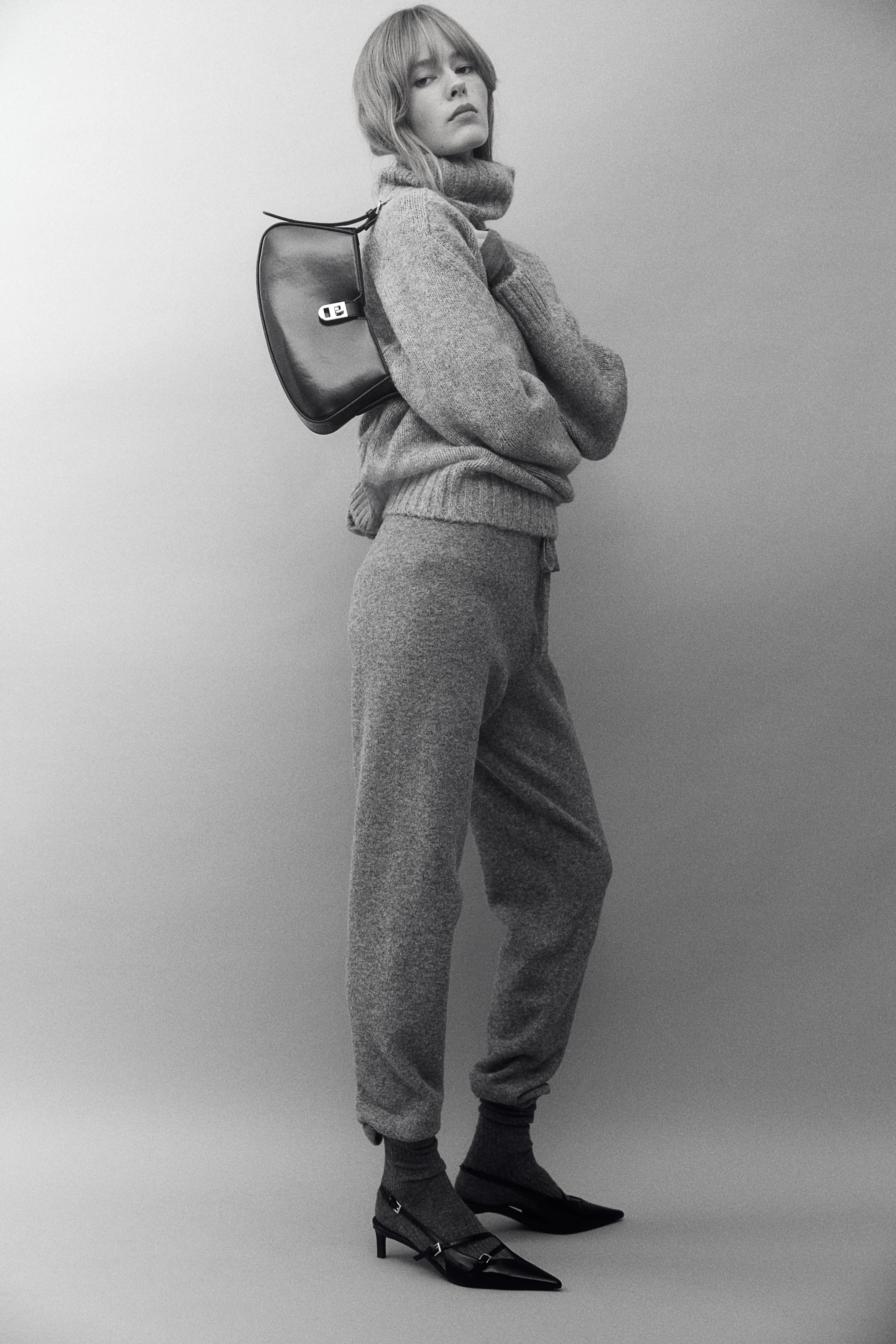 Pullover a dolcevita oversize