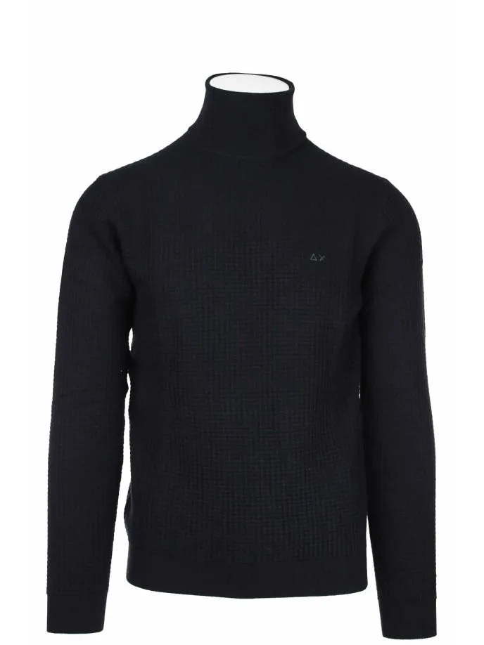 Pullover dolcevita con intarsi