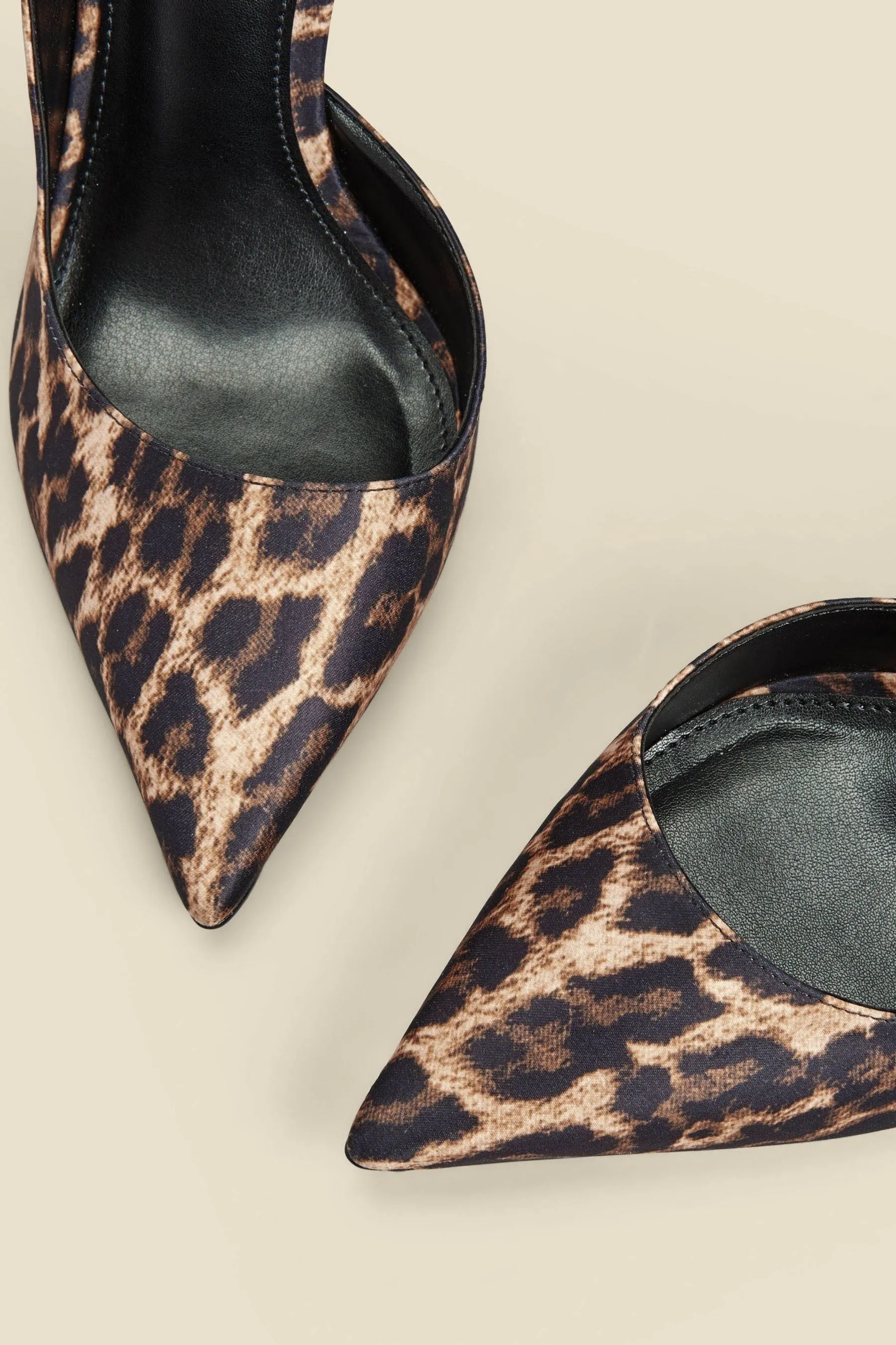 Sosandar - Décolleté con tacco a spillo e cut-out Scarpe