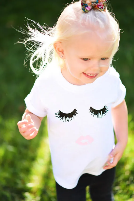 T-shirt baby eyelash