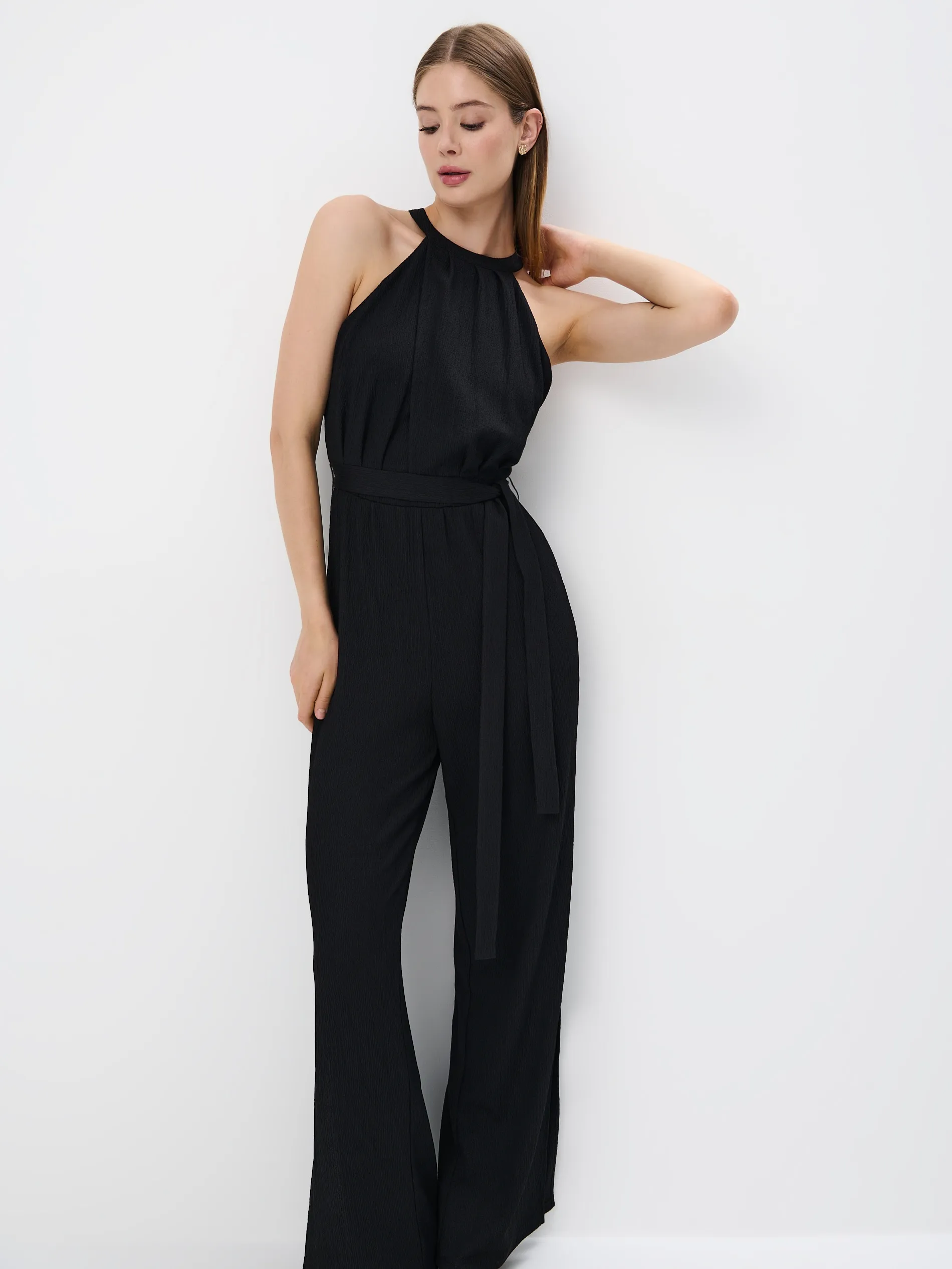 Tuta con scollo halter