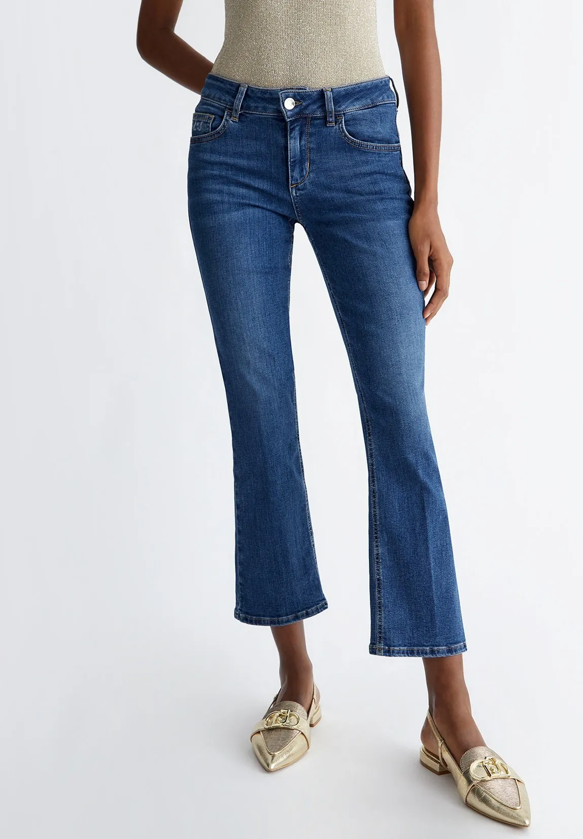 UA4022D4448 - Jeans bootcut